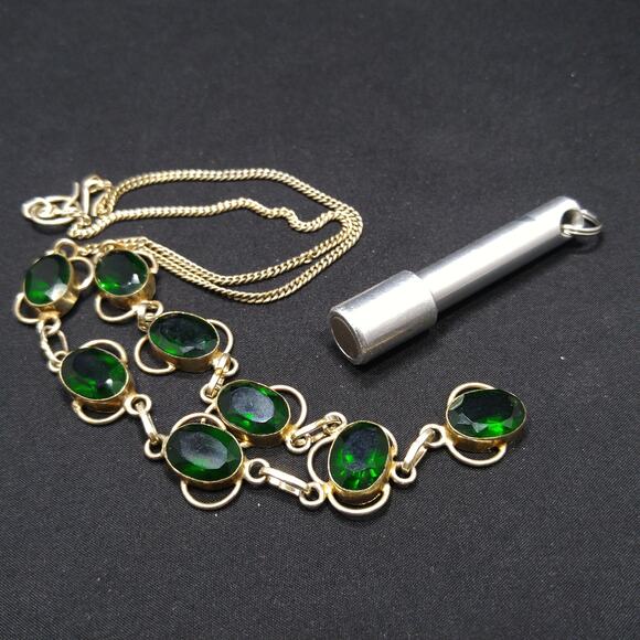 Vintage Green Glass Silver Tone Pendant Necklace, S Hook Clasp, 1970s - Picture 10 of 10
